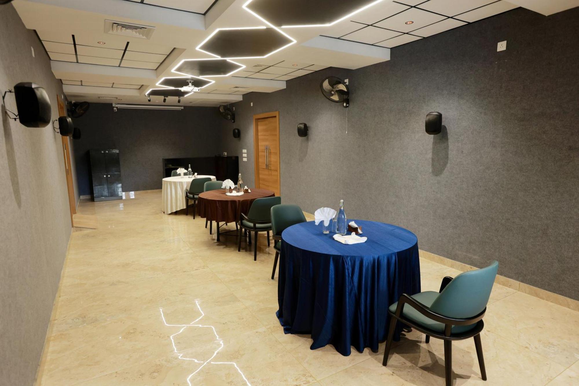 Cmk Habitat Centre Ξενοδοχείο Kochi Εξωτερικό φωτογραφία